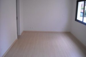 Kitinete com 51m², 1 dormitório, no bairro Centro em Caxias do Sul para Comprar