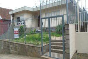 Casa Comercial com 280m², 3 dormitórios, no bairro Centro em Caxias do Sul para Alugar