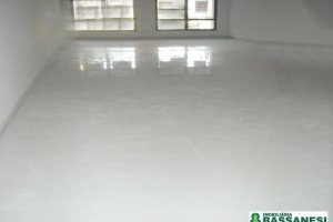 Sala com 80m², 1 vaga, no bairro Centro em Caxias do Sul para Alugar