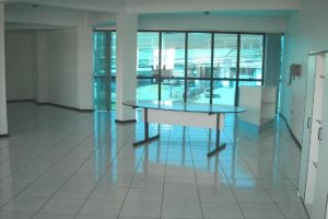 Loja com 1500m², no bairro Sagrada Família em Caxias do Sul para Alugar