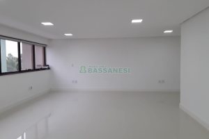 Sala com 61m², 1 vaga, no bairro Centro em Caxias do Sul para Alugar