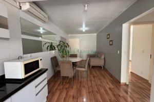 Apto Mobiliado com 76m², 2 dormitórios, 1 vaga, no bairro Jardelino Ramos em Caxias do Sul para Alugar