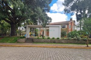 Casa Comercial com 530m², no bairro Petrópolis em Caxias do Sul para Alugar