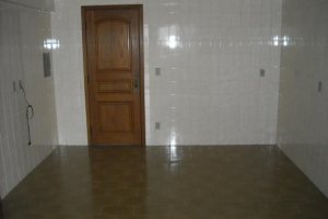 Apartamento com 170m², 3 dormitórios, 1 vaga, no bairro Lourdes em Caxias do Sul para Alugar