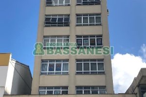 Sala com 45m², no bairro Centro em Caxias do Sul para Alugar