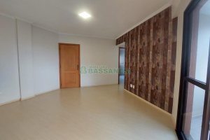 Apartamento com 97m², 2 dormitórios, 1 vaga, no bairro São Pelegrino em Caxias do Sul para Alugar
