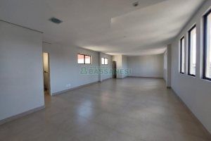 Sala com 75m², 1 vaga, no bairro Centro em Caxias do Sul para Comprar