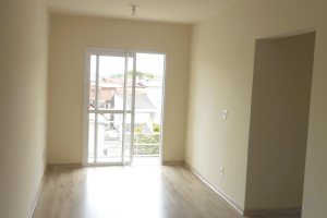 Apartamento com 69m², 3 dormitórios, 2 vagas, no bairro Cinqüentenário em Caxias do Sul para Comprar