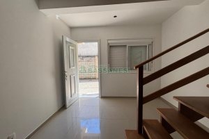 Sobrado com 98m², 3 dormitórios, 1 vaga, no bairro Desvio Rizzo em Caxias do Sul para Comprar