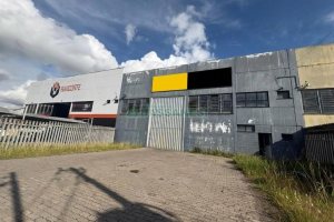Pavilhão com 1100m², no bairro Santa Lúcia em Caxias do Sul para Alugar