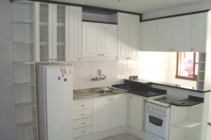 Apto Mobiliado com 42m², 1 dormitório, 1 vaga, no bairro Kayser em Caxias do Sul para Comprar