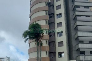 Apartamento com 120m², 3 dormitórios, 3 vagas, no bairro Panazzolo em Caxias do Sul para Comprar