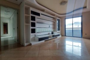 Apto Mobiliado com 100m², 2 dormitórios, 1 vaga, no bairro Sagrada Família em Caxias do Sul para Comprar