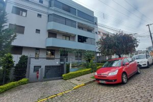 Apto Mobiliado com 100m², 2 dormitórios, 1 vaga, no bairro Sagrada Família em Caxias do Sul para Comprar