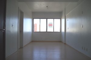 Sala com 26m², no bairro Centro em Caxias do Sul para Alugar
