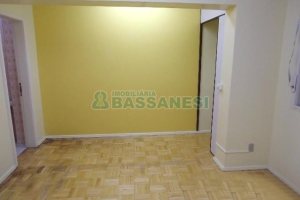 Sala com 30m², no bairro Centro em Caxias do Sul para Alugar