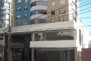 Loja com 484m², 1 vaga, no bairro Pio X em Caxias do Sul para Alugar
