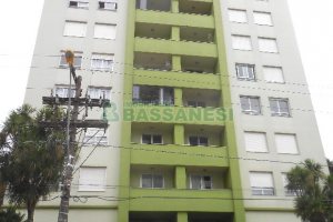 Apartamento com 98m², 2 dormitórios, 1 vaga, no bairro Lourdes em Caxias do Sul para Alugar