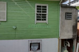 Casa com 90m², 2 dormitórios, no bairro Rio Branco em Caxias do Sul para Comprar