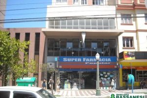 Sala com 168m², no bairro Centro em Caxias do Sul para Alugar