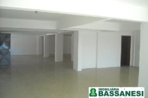 Sala com 168m², no bairro Centro em Caxias do Sul para Alugar