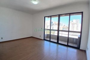 Apartamento com 59m², 1 dormitório, 1 vaga, no bairro Centro em Caxias do Sul para Comprar