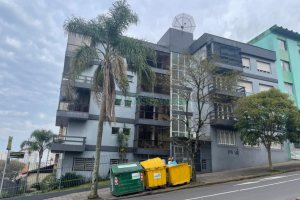 Apartamento com 61m², 2 dormitórios, 1 vaga, no bairro Centro em Caxias do Sul para Comprar