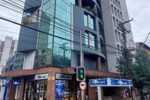 Sala Mobiliada com 45m², 1 vaga, no bairro Centro em Caxias do Sul para Alugar