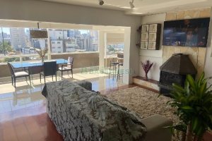 Apto/Cobertura com 132m², 2 dormitórios, 1 vaga, no bairro São Leopoldo em Caxias do Sul para Comprar