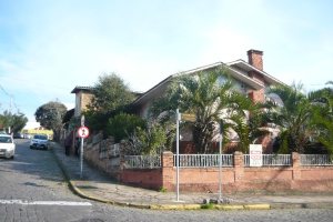 Casa com 200m², 2 dormitórios, no bairro Bela Vista em Caxias do Sul para Comprar