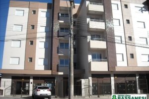 Loja com 224m², no bairro Charqueadas em Caxias do Sul para Alugar ou Comprar