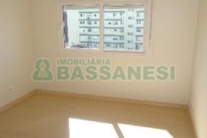 Apartamento com 72m², 2 dormitórios, 2 vagas, no bairro São Pelegrino em Caxias do Sul para Comprar