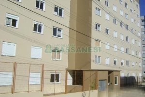 Apartamento com 51m², 2 dormitórios, 1 vaga, no bairro Charqueadas em Caxias do Sul para Comprar