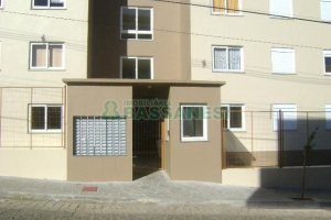 Apartamento com 51m², 2 dormitórios, 1 vaga, no bairro Charqueadas em Caxias do Sul para Comprar