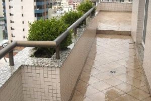 Apto/Cobertura com 356m², 3 dormitórios, 6 vagas, no bairro Exposição em Caxias do Sul para Comprar