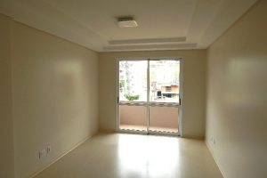 Apartamento com 104m², 3 dormitórios, 2 vagas, no bairro Vinhedos em Caxias do Sul para Alugar