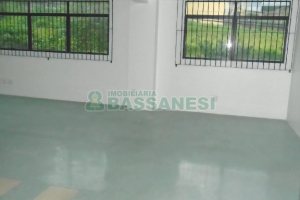 Loja com 370m², no bairro Lourdes em Caxias do Sul para Alugar