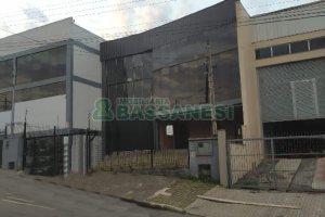 Pavilhão com 490m², no bairro Sanvitto em Caxias do Sul para Alugar