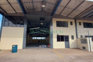 Pavilhão com 817m², no bairro Presidente Vargas em Caxias do Sul para Alugar