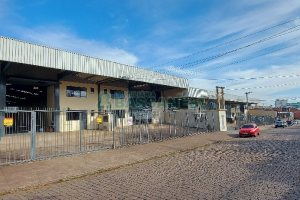 Pavilhão com 817m², no bairro Presidente Vargas em Caxias do Sul para Alugar