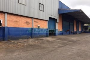 Pavilhão com 6000m², no bairro Nossa Senhora das Graças em Caxias do Sul para Alugar