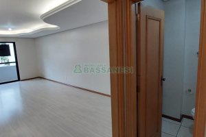 Apartamento com 141m², 3 dormitórios, 1 vaga, no bairro Centro em Caxias do Sul para Comprar