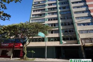 Loja com 497m², no bairro Centro em Caxias do Sul para Comprar