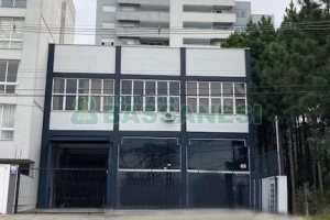 Pavilhão com 640m², no bairro Sanvitto em Caxias do Sul para Alugar