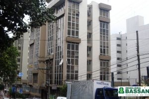 Sala com 68m², 1 vaga, no bairro Centro em Caxias do Sul para Alugar ou Comprar