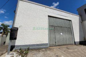 Pavilhão com 340m², no bairro Sagrada Família em Caxias do Sul para Alugar