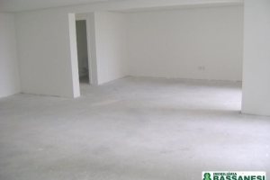 Sala com 80m², 1 vaga, no bairro Centro em Caxias do Sul para Alugar