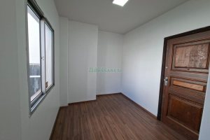 Sala com 30m², no bairro Centro em Caxias do Sul para Alugar
