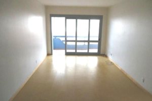 Apartamento com 102m², 3 dormitórios, 1 vaga, no bairro Centro em Caxias do Sul para Comprar