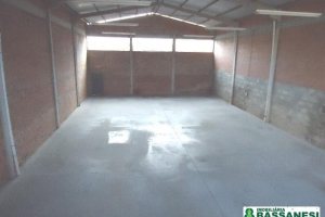 Pavilhão com 390m², no bairro Esplanada em Caxias do Sul para Alugar